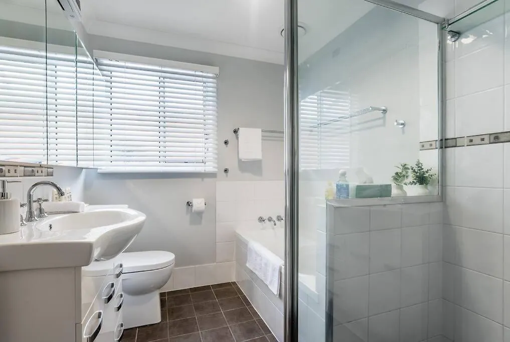 Birdsong Yeronga - Inner City Village Sanctuary Brisbane Holiday home