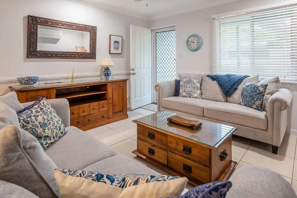 Holiday home Birdsong Yeronga - Inner City Village Sanctuary Brisbane
